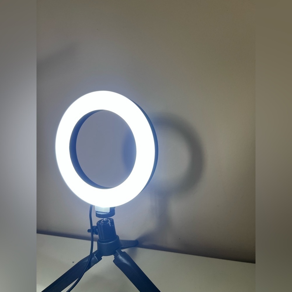 RING Light - Picture 3 of 4